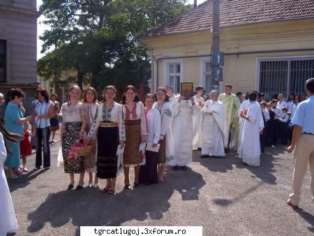 hramul catedralei din lugoj 19.06.2005 mai doua poze hramului [multumim iulia] cea mai jos: pornirea