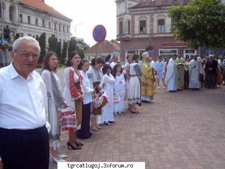 hramul catedralei din lugoj 19.06.2005 imagine din timpul celei doua procesiuni doua oprire spatele Admin