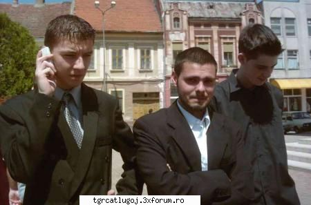 POZE SI INTAMPLARI FUNNY!! :) - parerea mea ii ca toti barbatii arata bine in - ARHIVA ACESTUI FORUM